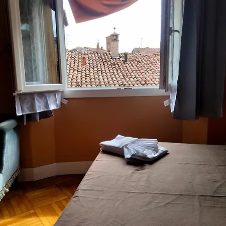 7 Piazza Santo Stefano Luxuryh - Bolognacentro Duomo بولونيا