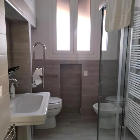 7 Piazza Santo Stefano Luxuryh - Bolognacentro Duomo * Болонья